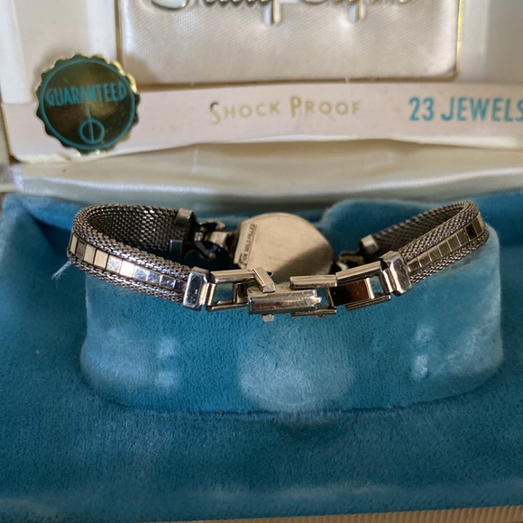 Rare Beautiful Lady Elgin 10k GF 23 Jewels Shock Proof Manual Wind Ladies Watch. - Picture 7 of 11